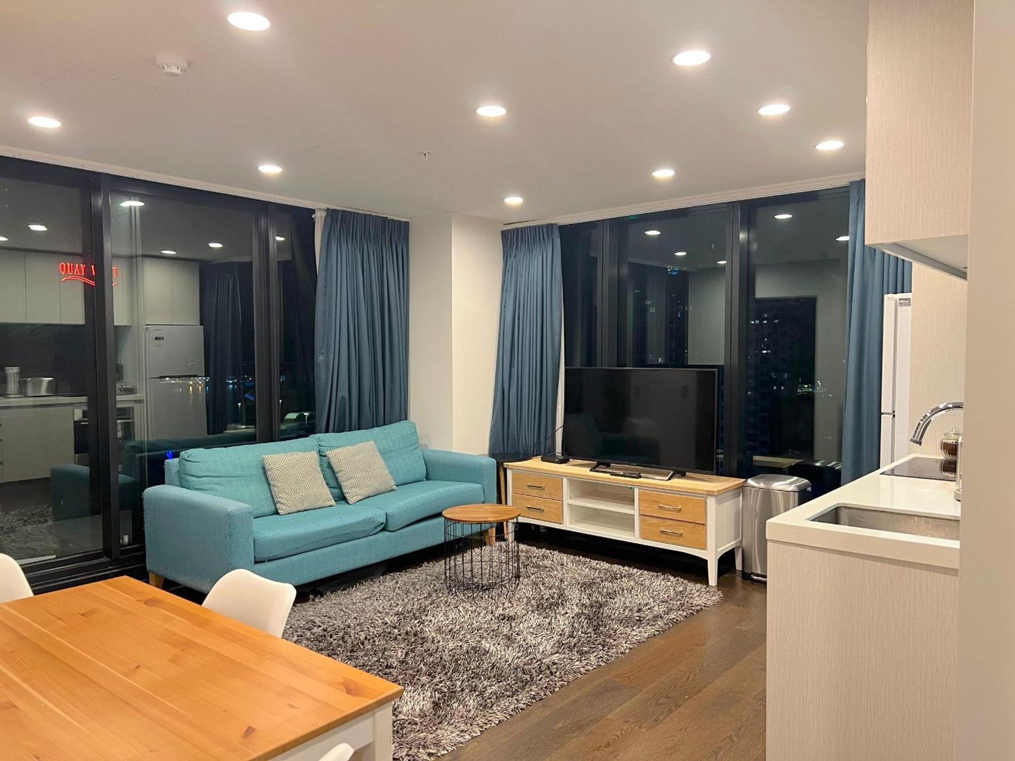 Magnificent Harbour View Skytower View Apartment In Cbd Auckland Eksteriør billede