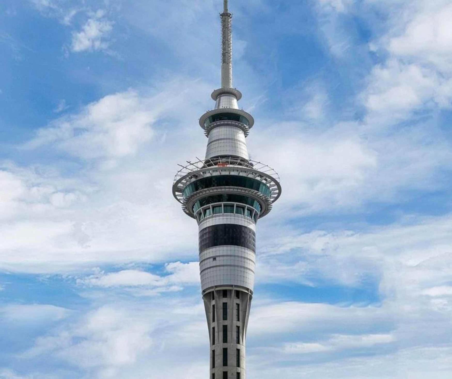 Magnificent Harbour View Skytower View Apartment In Cbd Auckland Eksteriør billede